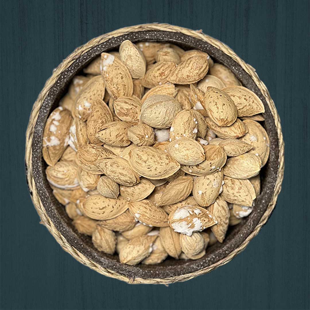 بادام منقا شور (پوست کاغذی )